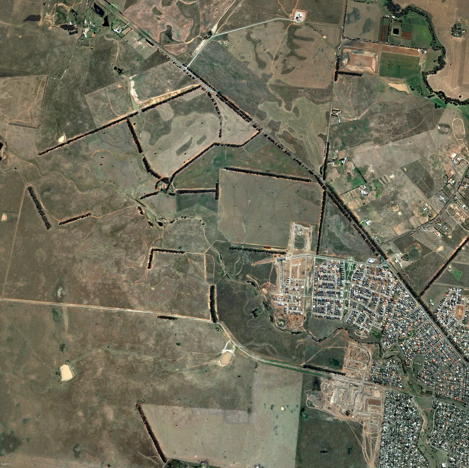Manor Lakes 2004: early suburban subdivision begins