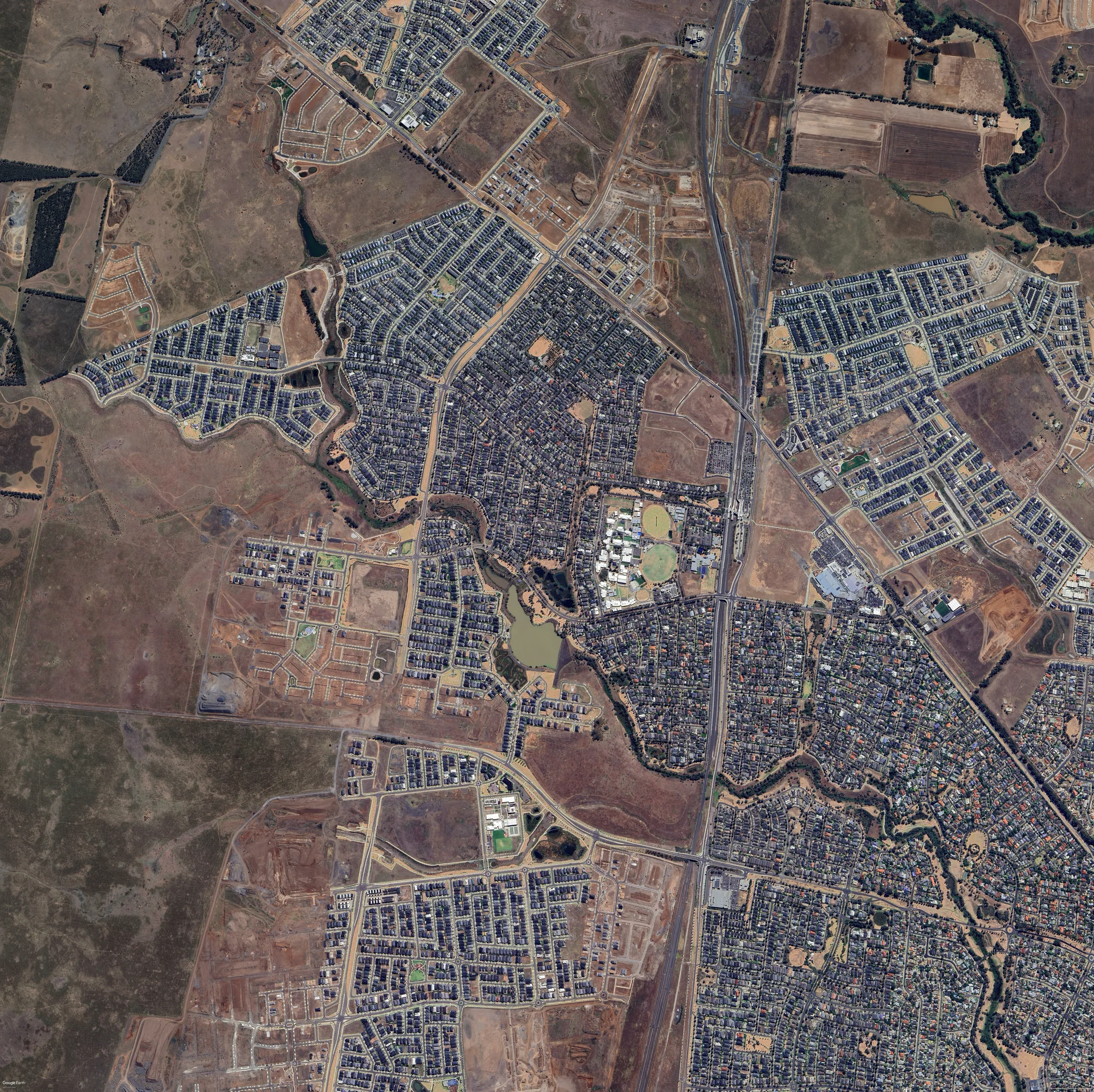 Manor Lakes 2024: fully developed suburban sprawl
